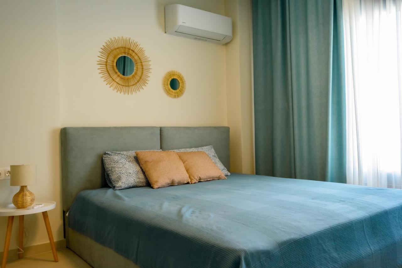 Itaka Familiy Apartments - Halkidiki Suites Com Nikiti  Zewnętrze zdjęcie